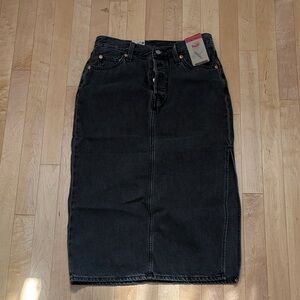 NWT Levi's® Premium SIDE SLIT SKIRT